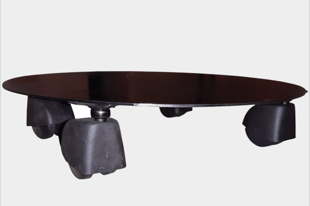 base-tonda-per-piante-con-4-ruote-girevoli