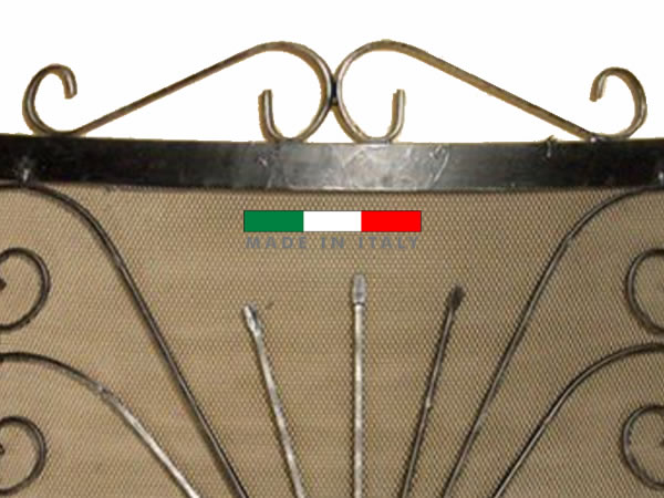 parascintille-semplice-in-ferro-battuto-per-camino